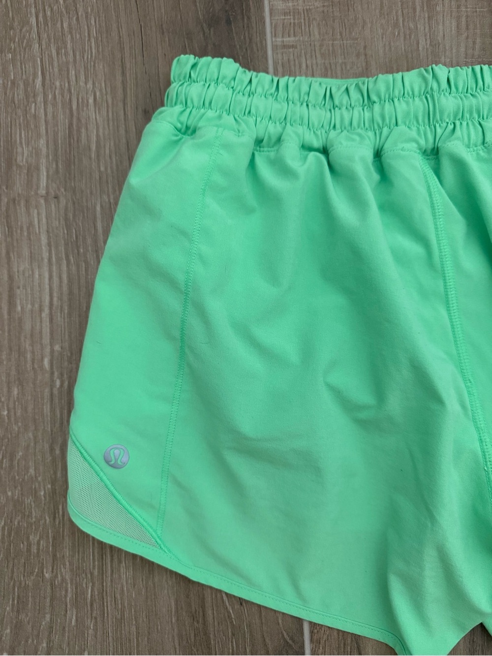 Lululemon Hotty Hot Shorts - Picture 2 of 2